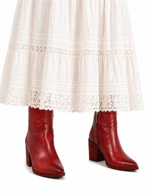 Frye Flynn Short Chic Ankle Bootie Inside Zip Red Leather Western Boots Size 8